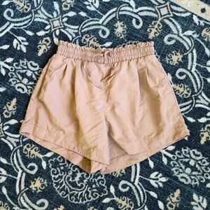 all in motion high-rise 4.25” shorts women’s xs taupe